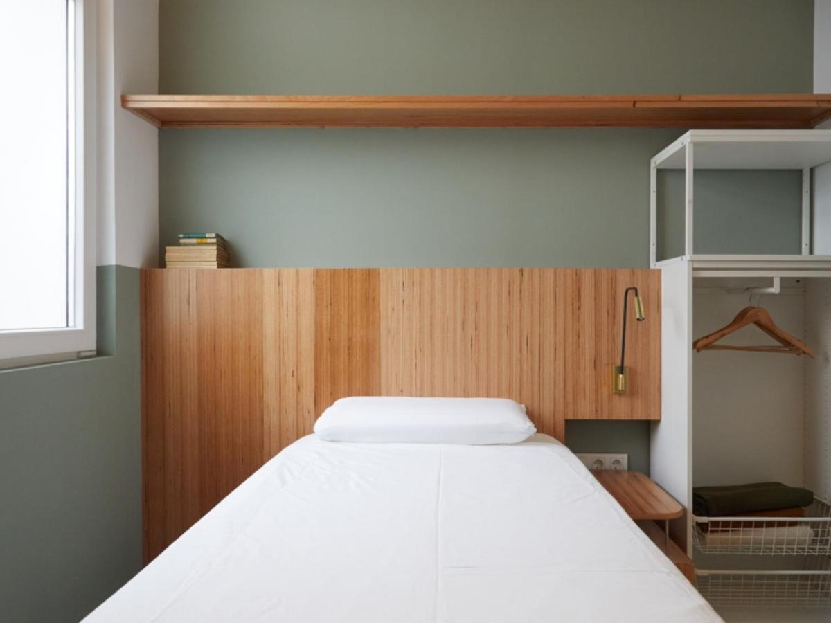 Bright Ensuite Rooms In Madrid, Sk Екстер'єр фото